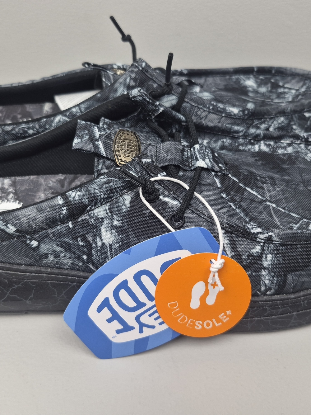 Hey Dude Jelly Roll Wally Comf Slip Limited Edition Black Camo Mens 13US Loafers - Picture 2 of 9
